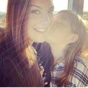 Meet your Posher, Nina